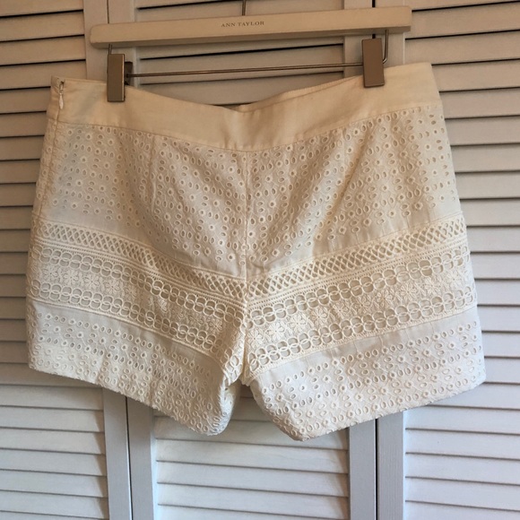 LOFT eyelet Riviera Short - Picture 3 of 7